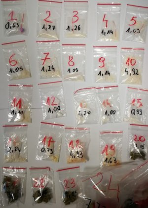 zabezpieczone tzw. dilerki z narkotykami