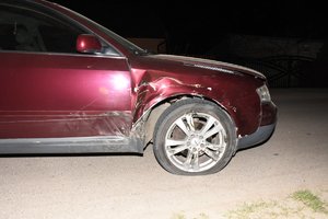 uszkodzony samochód marki Audi