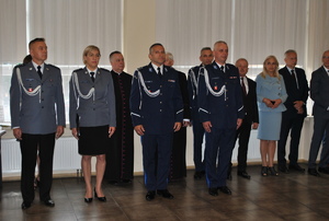 policjanci i zaproszeni goście na sali konferencyjnej
