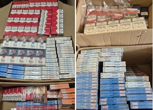 pudełka z paczkami papierosów