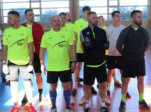 drużyna piłki nożnej z łukowskiej Komendy Policji