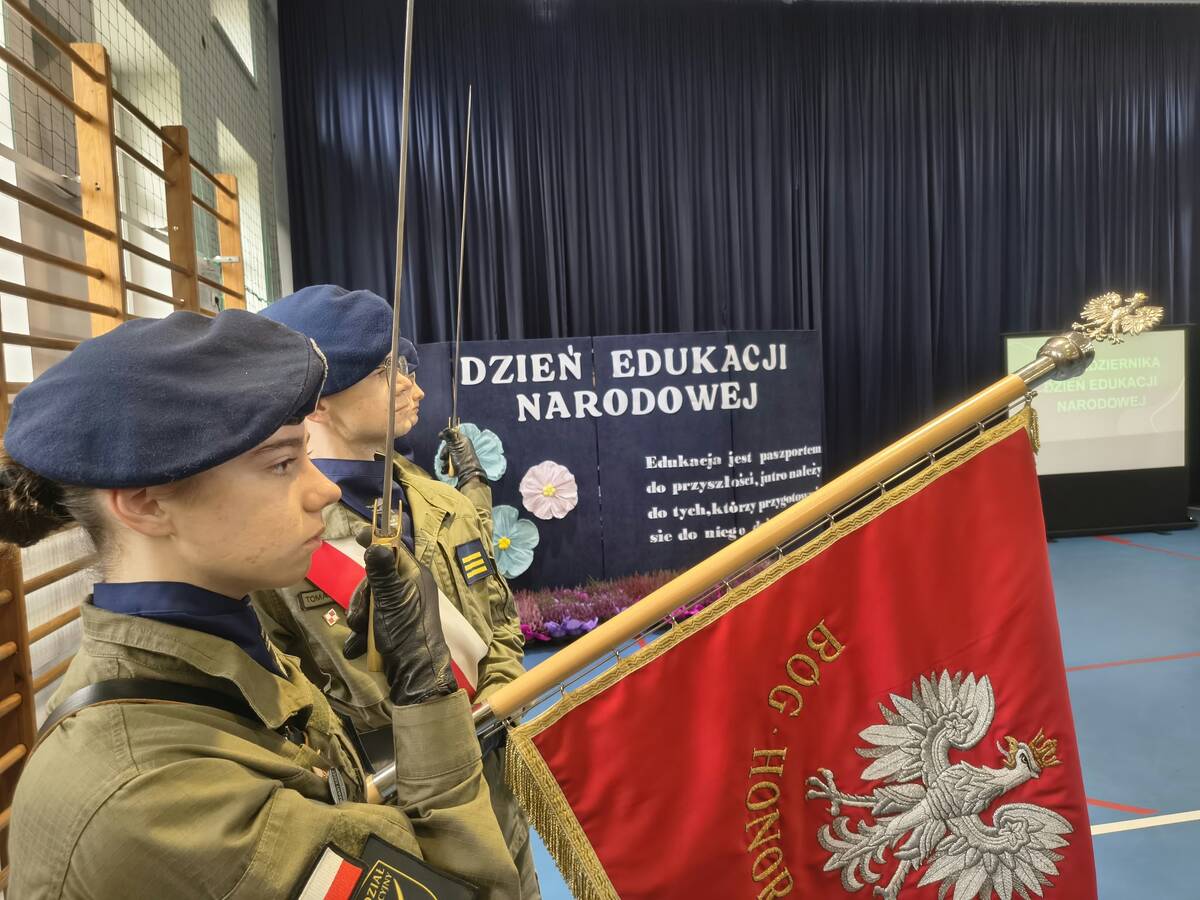 Obchody Dnia Edukacji Narodowej w Zespole Szkół w Radoryżu Smolanym